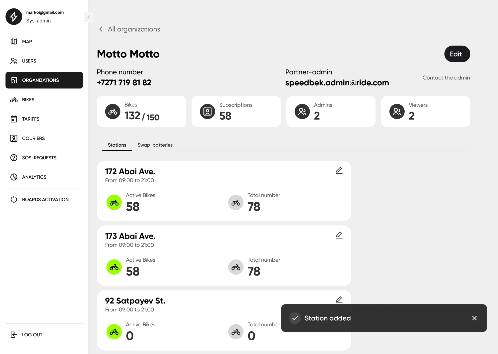 Organization detail screen for Motto, showing bikes, subscriptions, admins and viewers, plus per-station stats